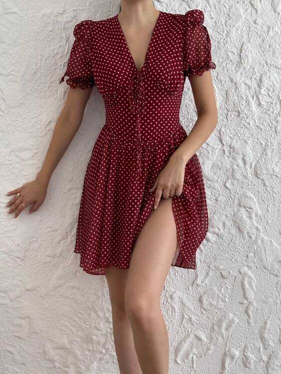 Emily Elbise- Bordo - 1